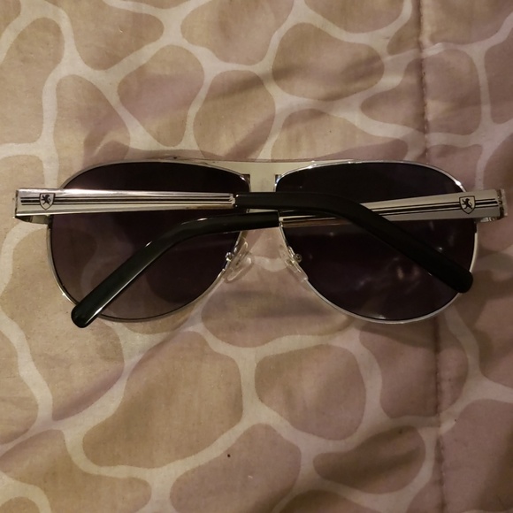 Sunglasses - Picture 4 of 8